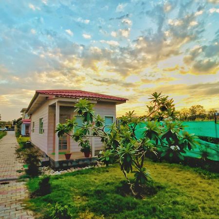 Corbett Veda Inn Ramnagar  Ngoại thất bức ảnh